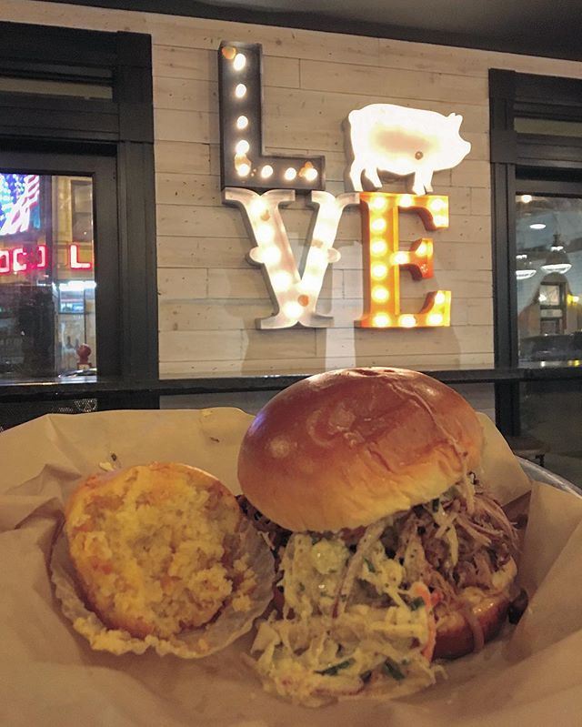 Cheap eats downtown Chicago 10 lunches under 10 CheapTickets Travel